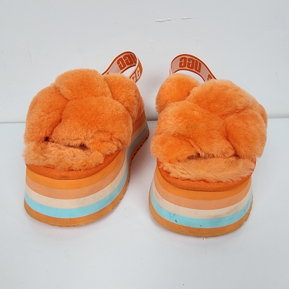 UGG Women's Fluffy Orange Platform Sandals, Size 6 - Picture 4 of 8
